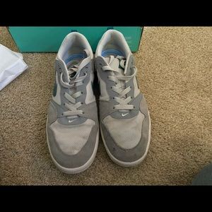 Nike Teal and Gray Skateboard Shoes